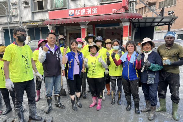 【中國國民黨花蓮縣議會黨團與鄉親並肩 守護光復家園】缩略图