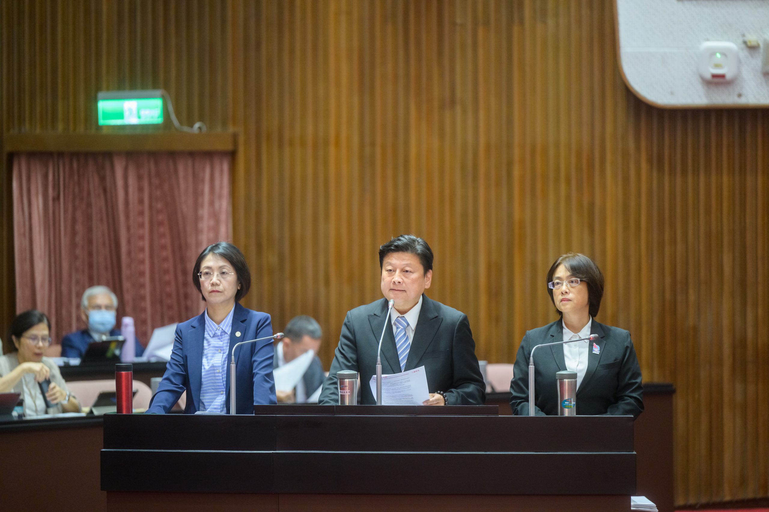 【傅崐萁質詢怒嗆卓榮泰：花蓮災後責任該由誰承擔？】缩略图