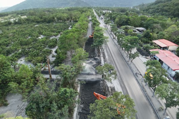 【鳳凰颱風災後復原進度良好　花45線全線搶通、恢復明利村交通動脈】缩略图