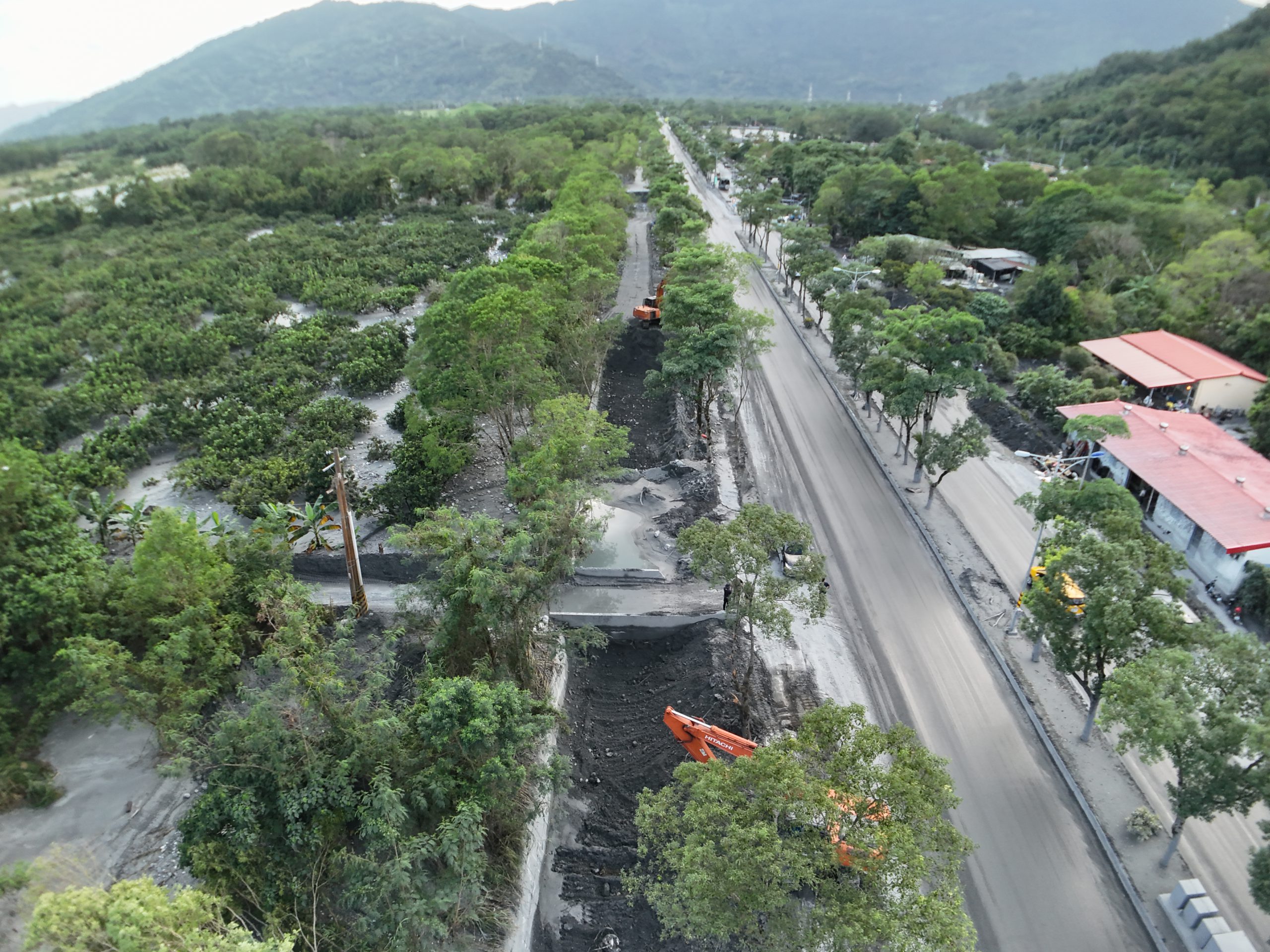 【鳳凰颱風災後復原進度良好　花45線全線搶通、恢復明利村交通動脈】缩略图