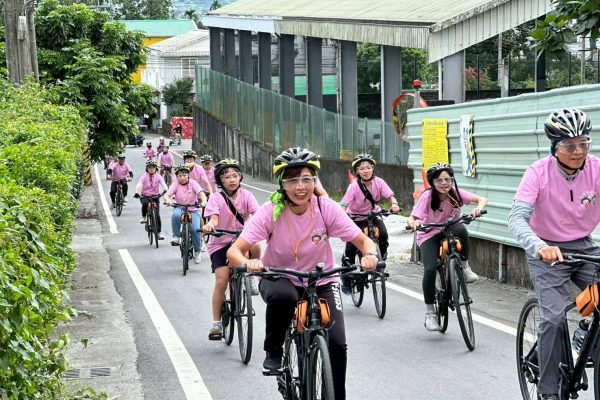 【災後兩個月愛不停歇 芥菜種會串聯全台 陪伴光復走重建路】缩略图