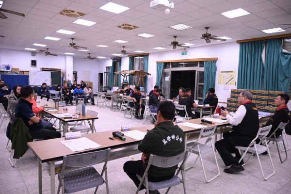 【縣府召開鳳凰颱風第十一次災後復原會議  邀請林保署進行專案報告】缩略图