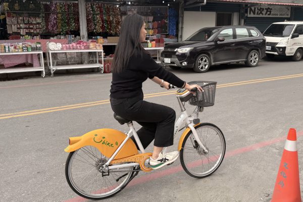 【花蓮縣首波YouBike公共自行車於光復鄉上路 縣府感謝微笑單車公司公益捐助】缩略图