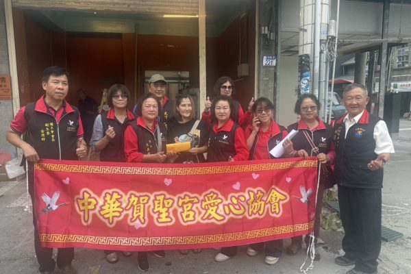 【縣府攜手新北市賀聖宮助店家復業 點亮街區恢復生活機能】缩略图