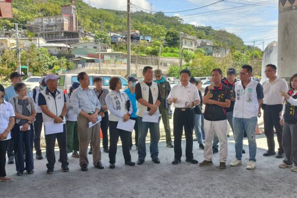 【第二道堤防徵收不能黑箱 傅崐萁要求中央七月召開說明會 解決土地、生計與農作補償】缩略图