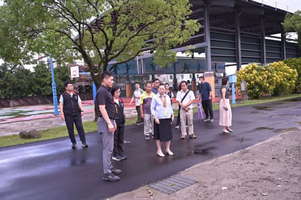 【2026國際少年運動會開幕日倒數 縣長徐榛蔚會勘賽場 關心整備品質及校園設施】缩略图