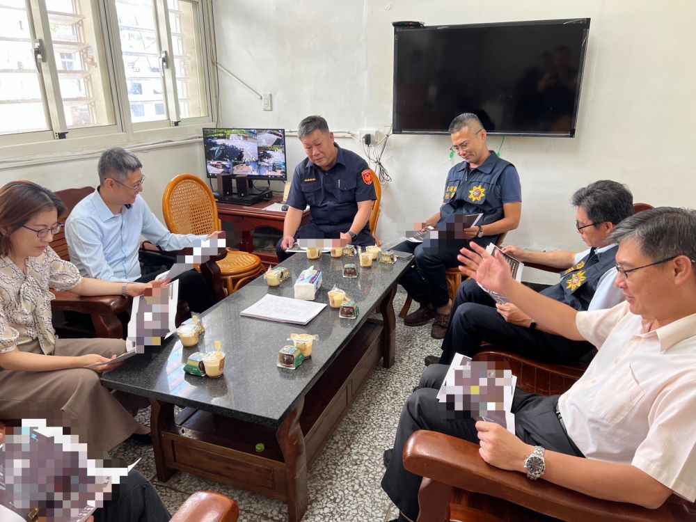 【深入基層建構聯防網絡 檢警合擊斬斷不法介選 花蓮地檢署檢察長率隊前往派出所召開「115年地方公職人員選舉查察檢警分區座談會」】插图