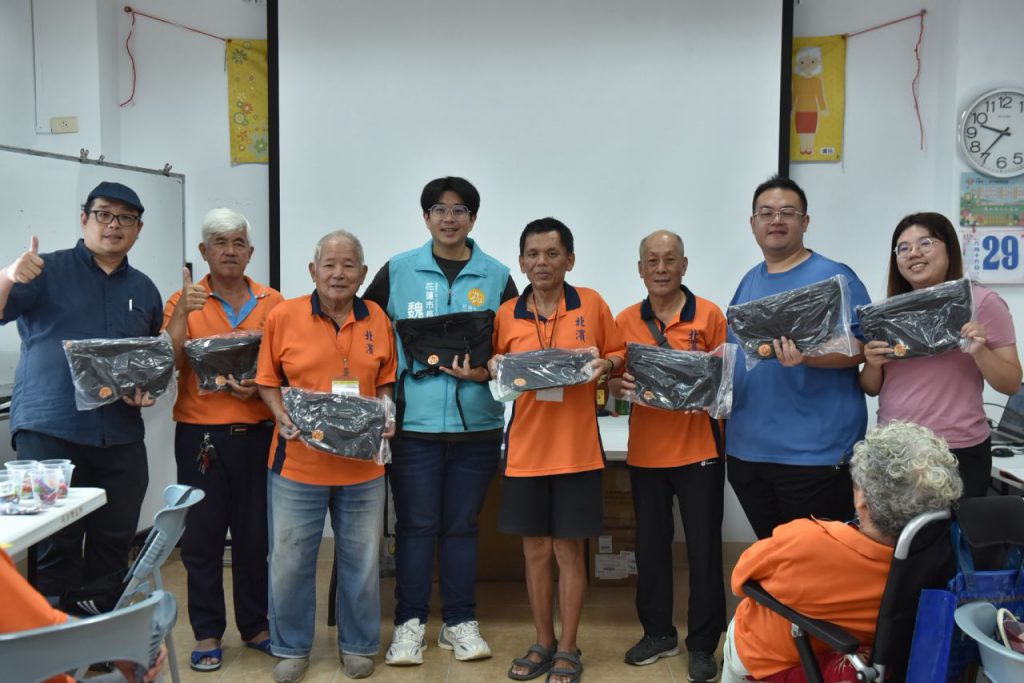 【魏嘉彥贈福氣站父親節禮品 祝福長者爸爸們平安健康】插图1