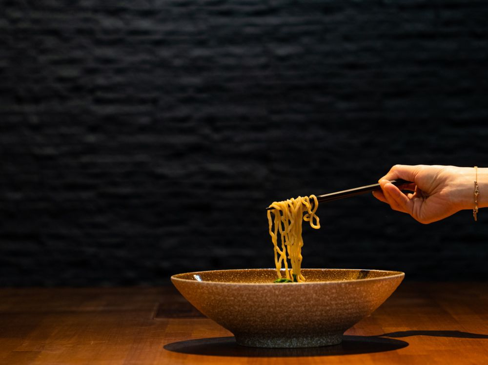 【逆勢轉型熬出好滋味 花蓮「久藏味牛肉麵」一碗暖湯擄獲食客心】插图3