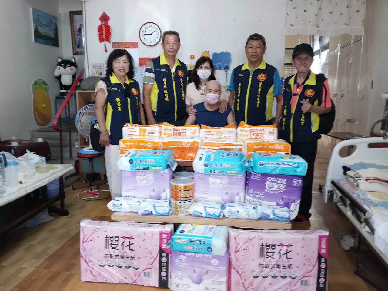 【守護癌末病患尊嚴!龍元慈善公益協會緊急送暖 捐贈成人尿布減輕照顧者重擔】缩略图