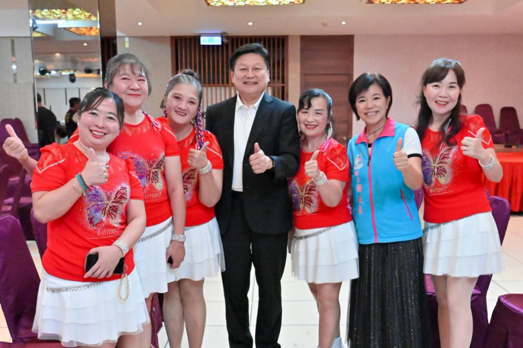 【吉安27位模範父親暨9位好人好事代表受表揚 游淑貞偕各界來賓共同見證這份溫馨與榮耀】插图1