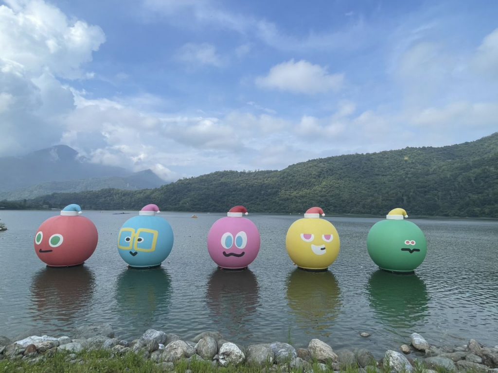 【五月天「MAX MAYDAYLAND in HUALIEN」抵達花蓮邀全國五迷把握「2026花蓮FUN暑假」8/20倒數 到壽豐鯉魚潭賞萌帽五球與《航海王》千陽號 暢遊療癒山海】插图1 【五月天「MAX MAYDAYLAND in HUALIEN」抵達花蓮邀全國五迷把握「2026花蓮FUN暑假」8/20倒數 到壽豐鯉魚潭賞萌帽五球與《航海王》千陽號 暢遊療癒山海】插图1