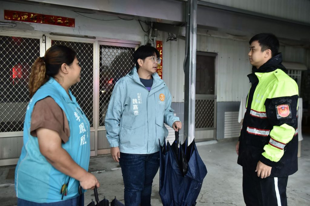【花蓮市開設二級應變 魏嘉彥赴國福里督導撤離土石流保全戶】插图