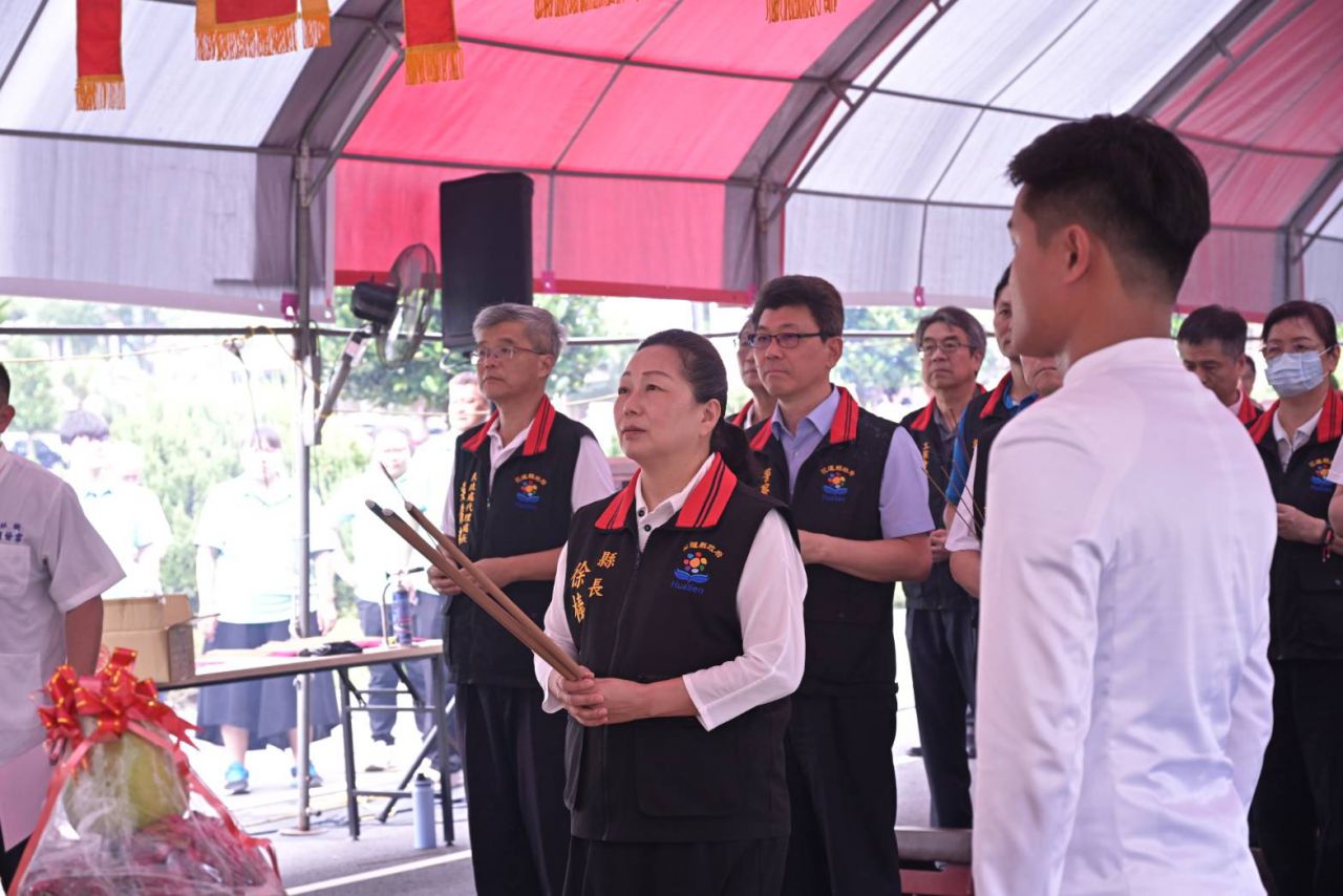 【凝聚團隊攜手守護地方 花蓮縣府中元環保祈福 祈求百業興旺】缩略图