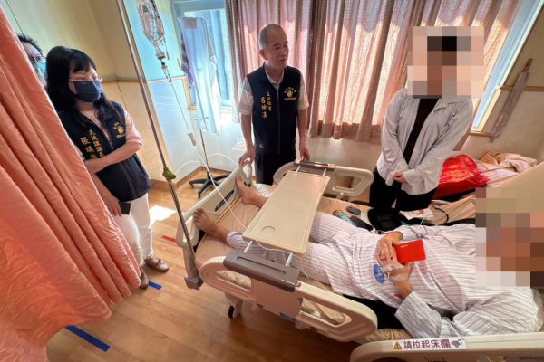 【新城鄉長何禮臺關懷火警受傷的消防弟兄 致贈營養慰問金並祝早日康復】缩略图