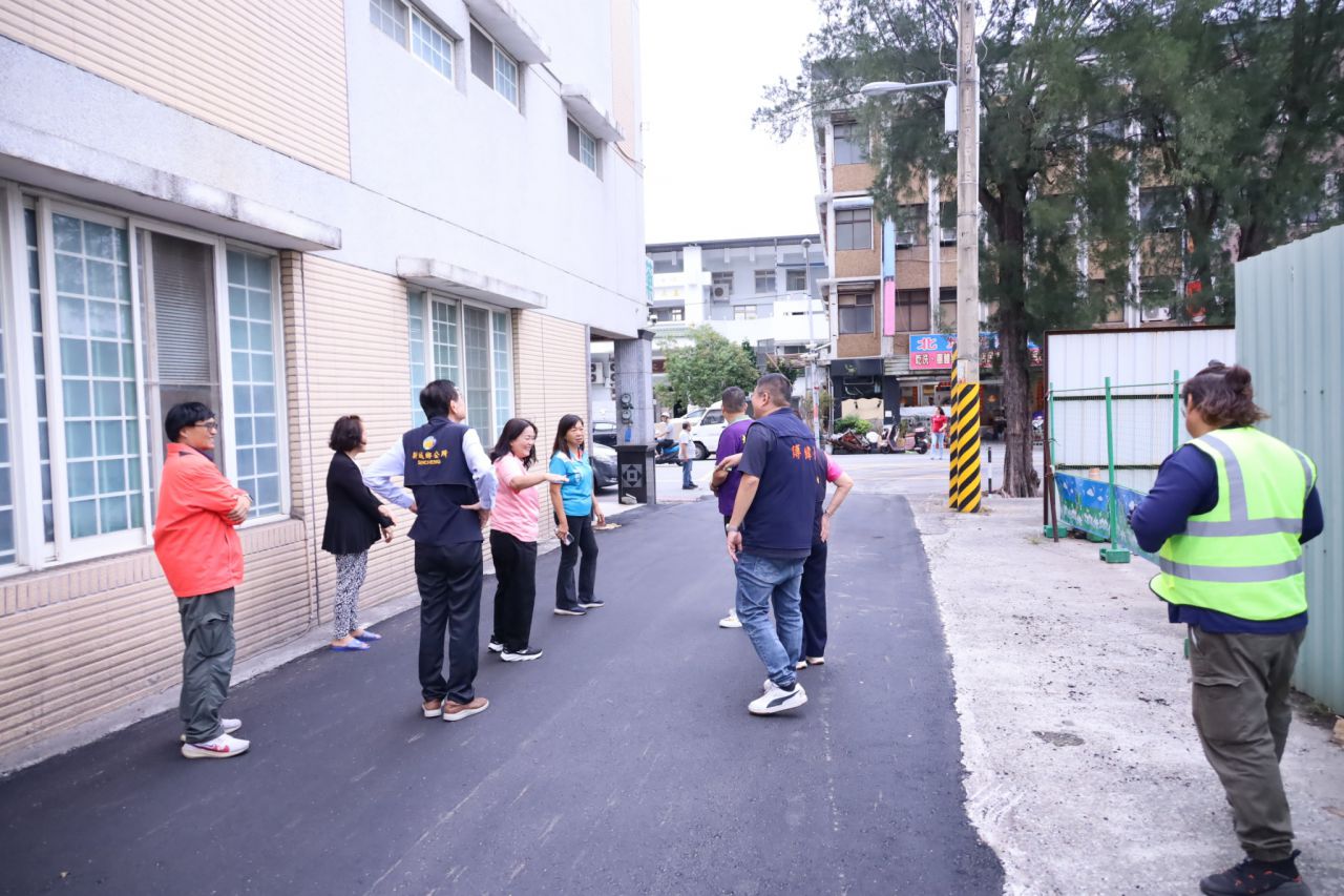 【何禮臺鄉長任內積極推動各村道路改善 排除萬難協調地主同意鋪設 完善新城鄉交通路網】插图2