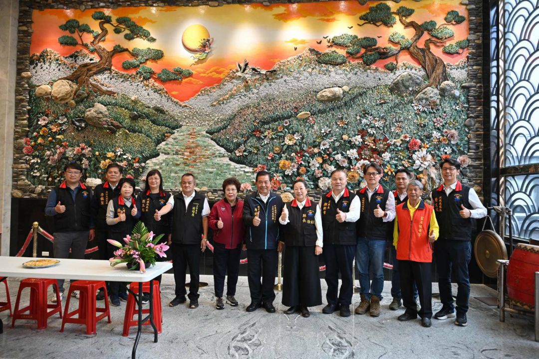 全國城隍廟一心溫暖助花蓮 徐縣長親頒感謝狀 盛讚全國城隍廟及友宮廟大愛馳援